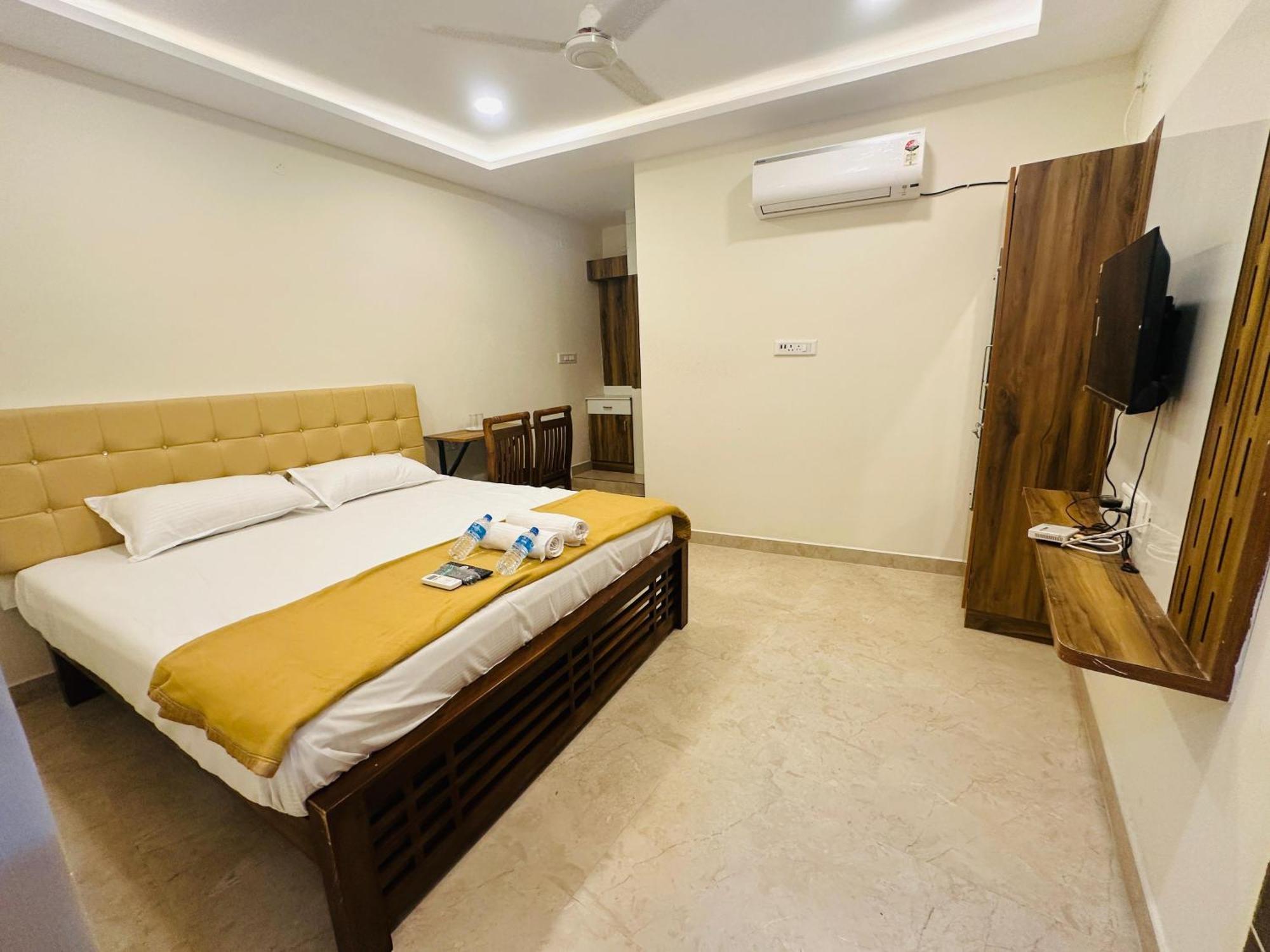 Mahadeepam Residency Villa Tiruvannāmalai Екстериор снимка