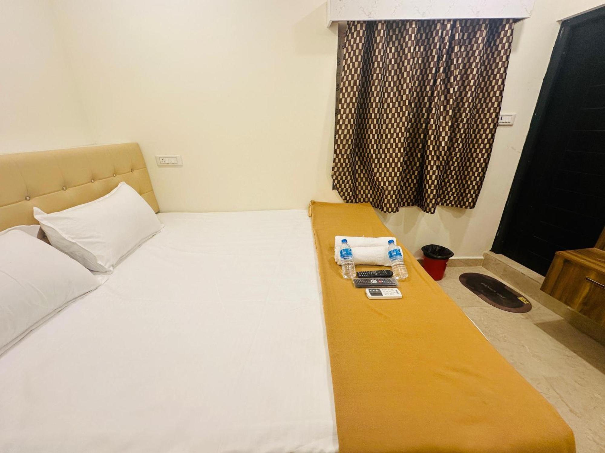 Mahadeepam Residency Villa Tiruvannāmalai Екстериор снимка